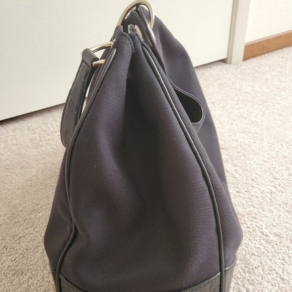 AUTHENTIC GUCCI BAG - Picture 4 of 16